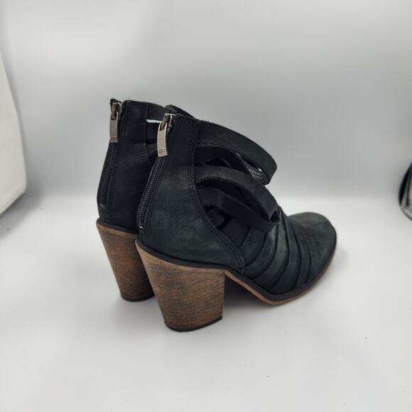 Free People Hybrid bootie. Size 6.5 - Picture 2 of 4